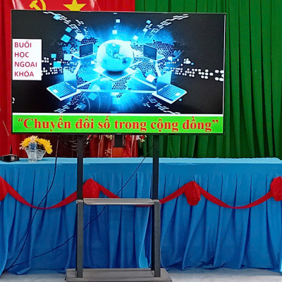 Hoạt động ngoại khóa - Hỗ trợ tổ Công nghệ số cộng đồng 2025