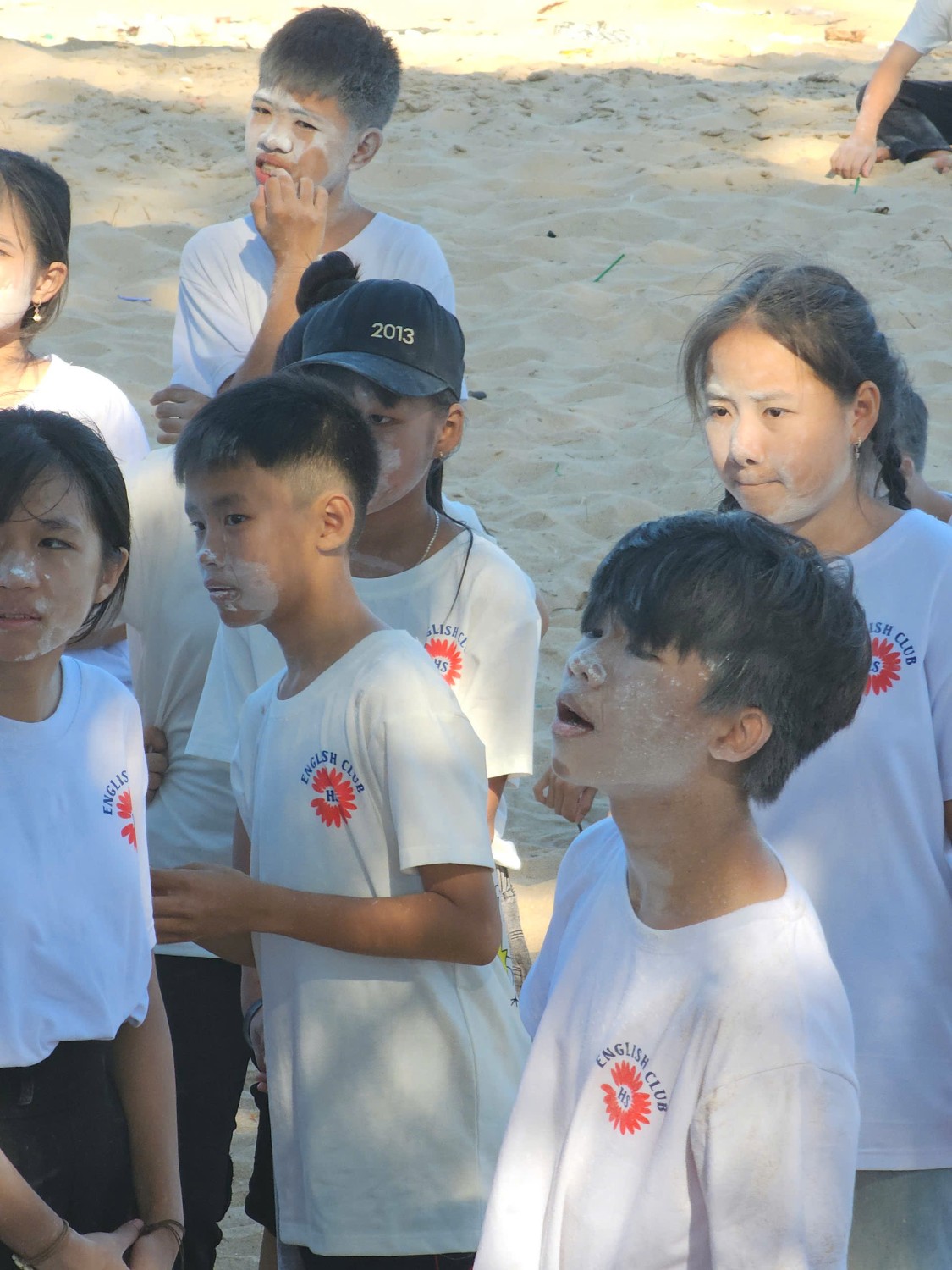 Sinh hoạt dã ngoại CLB Tiếng Anh 2024 - 2025