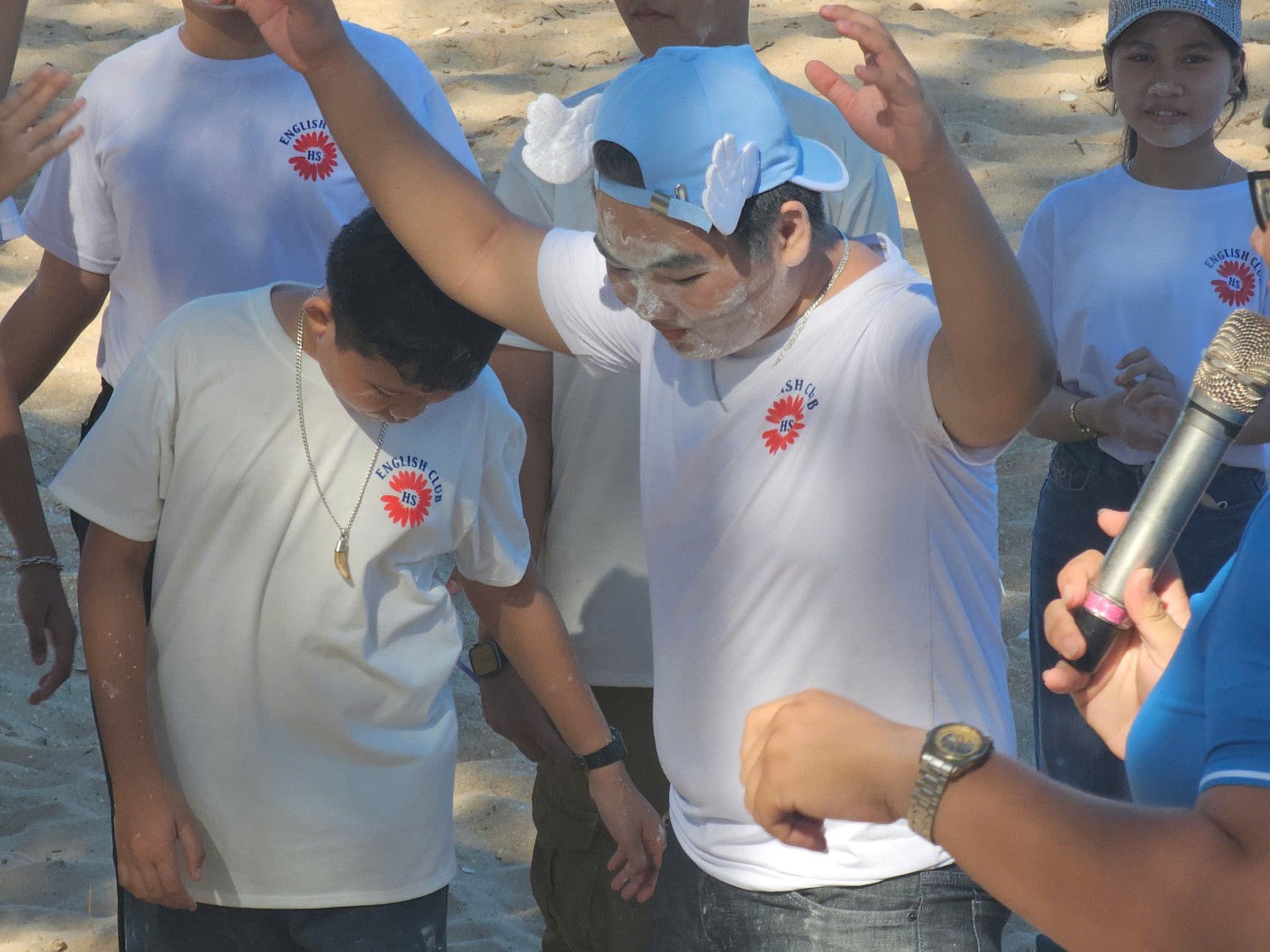 Sinh hoạt dã ngoại CLB Tiếng Anh 2024 - 2025