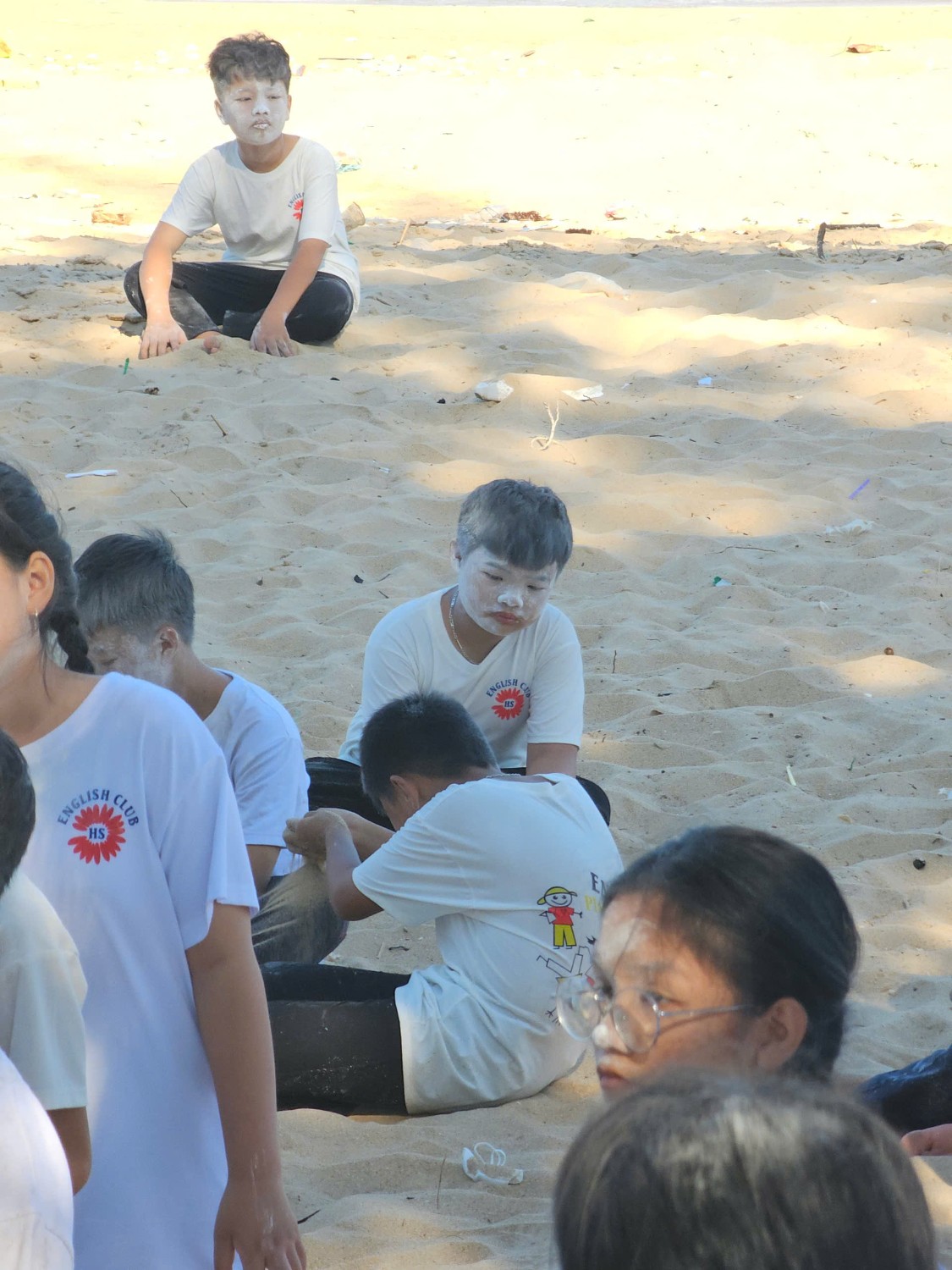 Sinh hoạt dã ngoại CLB Tiếng Anh 2024 - 2025