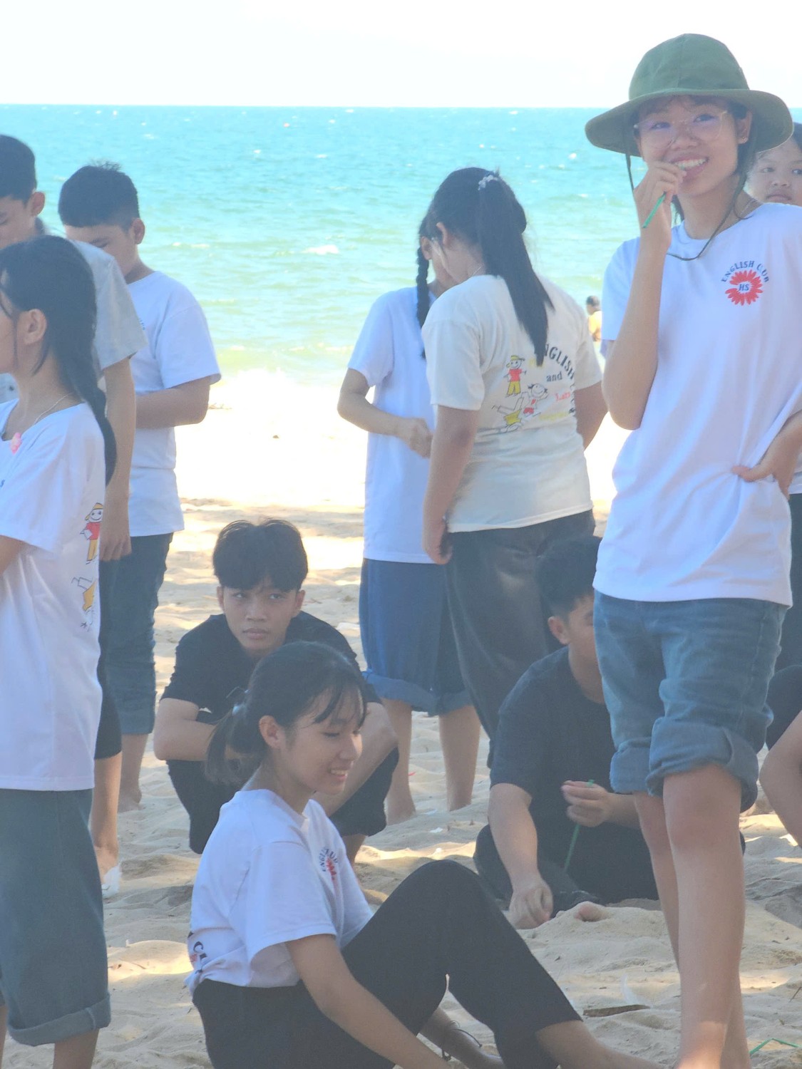 Sinh hoạt dã ngoại CLB Tiếng Anh 2024 - 2025