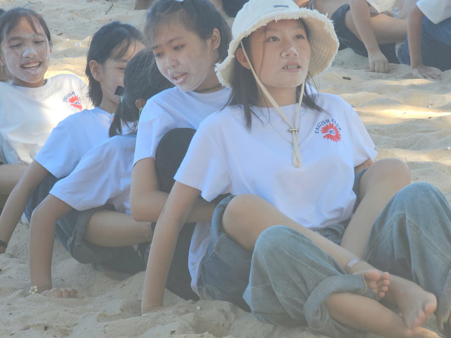 Sinh hoạt dã ngoại CLB Tiếng Anh 2024 - 2025