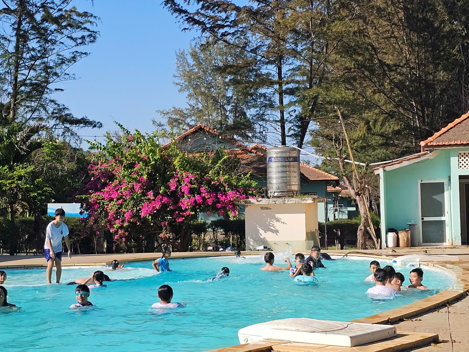 Sinh hoạt dã ngoại CLB Tiếng Anh 2024 - 2025