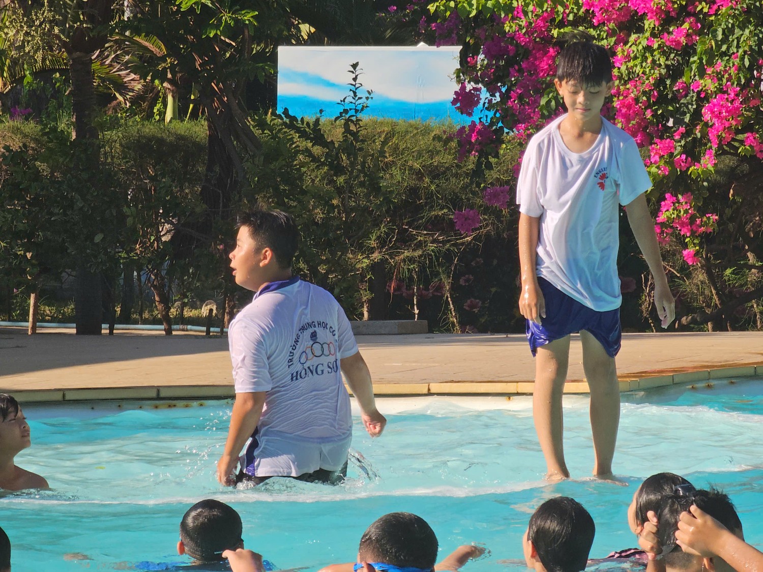 Sinh hoạt dã ngoại CLB Tiếng Anh 2024 - 2025