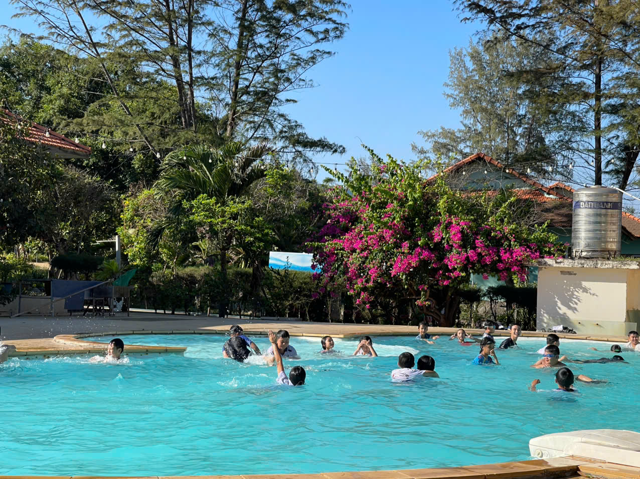 Sinh hoạt dã ngoại CLB Tiếng Anh 2024 - 2025