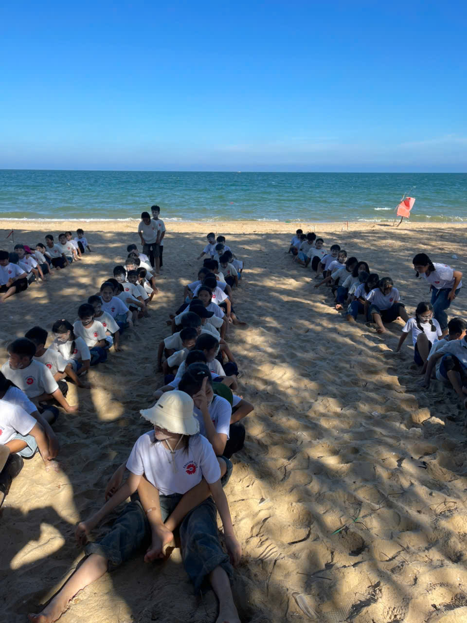 Sinh hoạt dã ngoại CLB Tiếng Anh 2024 - 2025