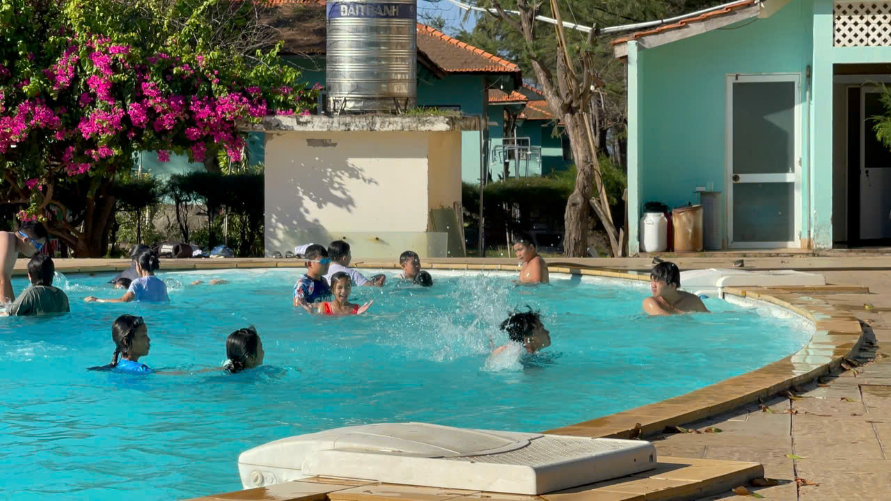 Sinh hoạt dã ngoại CLB Tiếng Anh 2024 - 2025