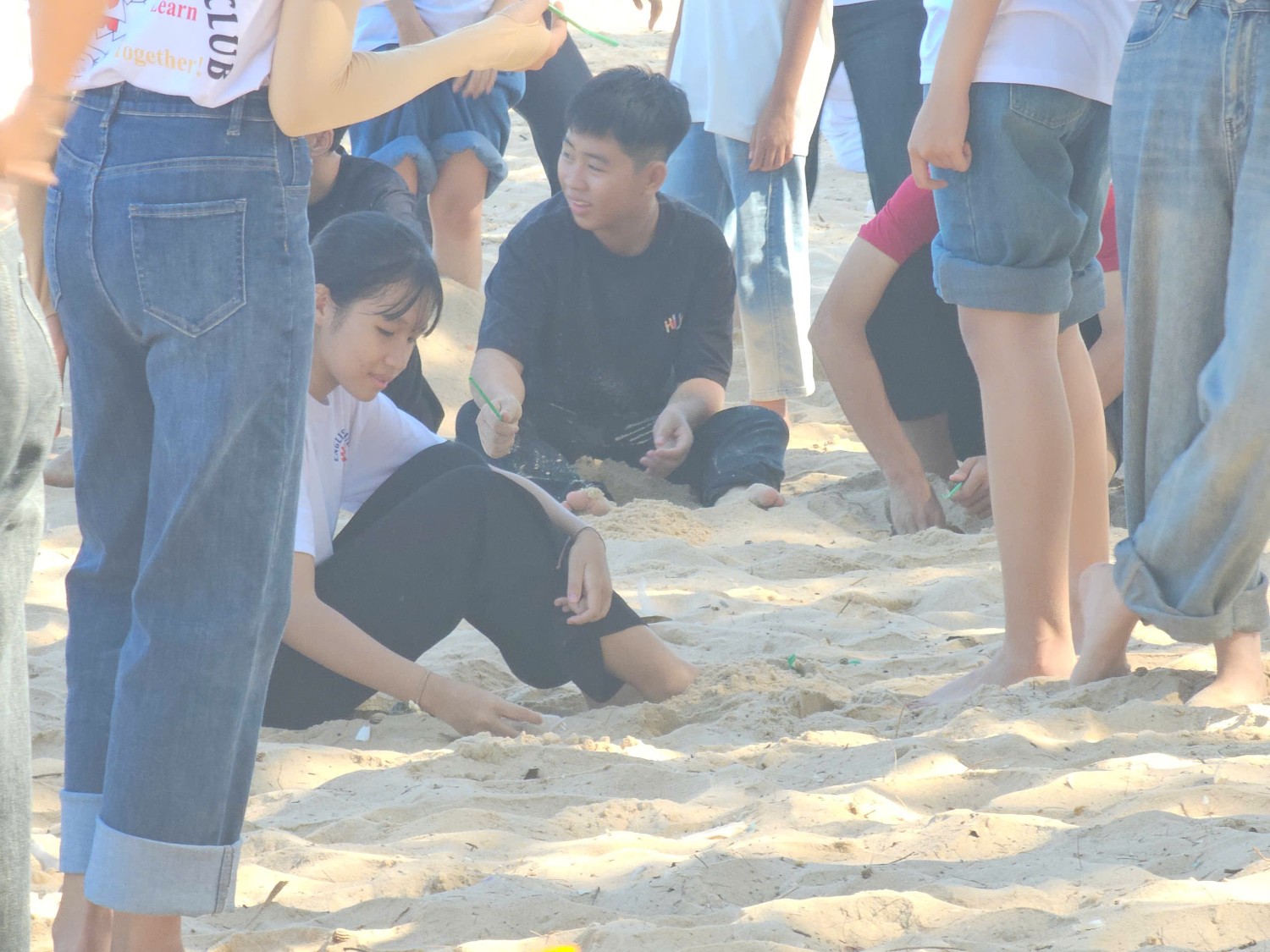 Sinh hoạt dã ngoại CLB Tiếng Anh 2024 - 2025