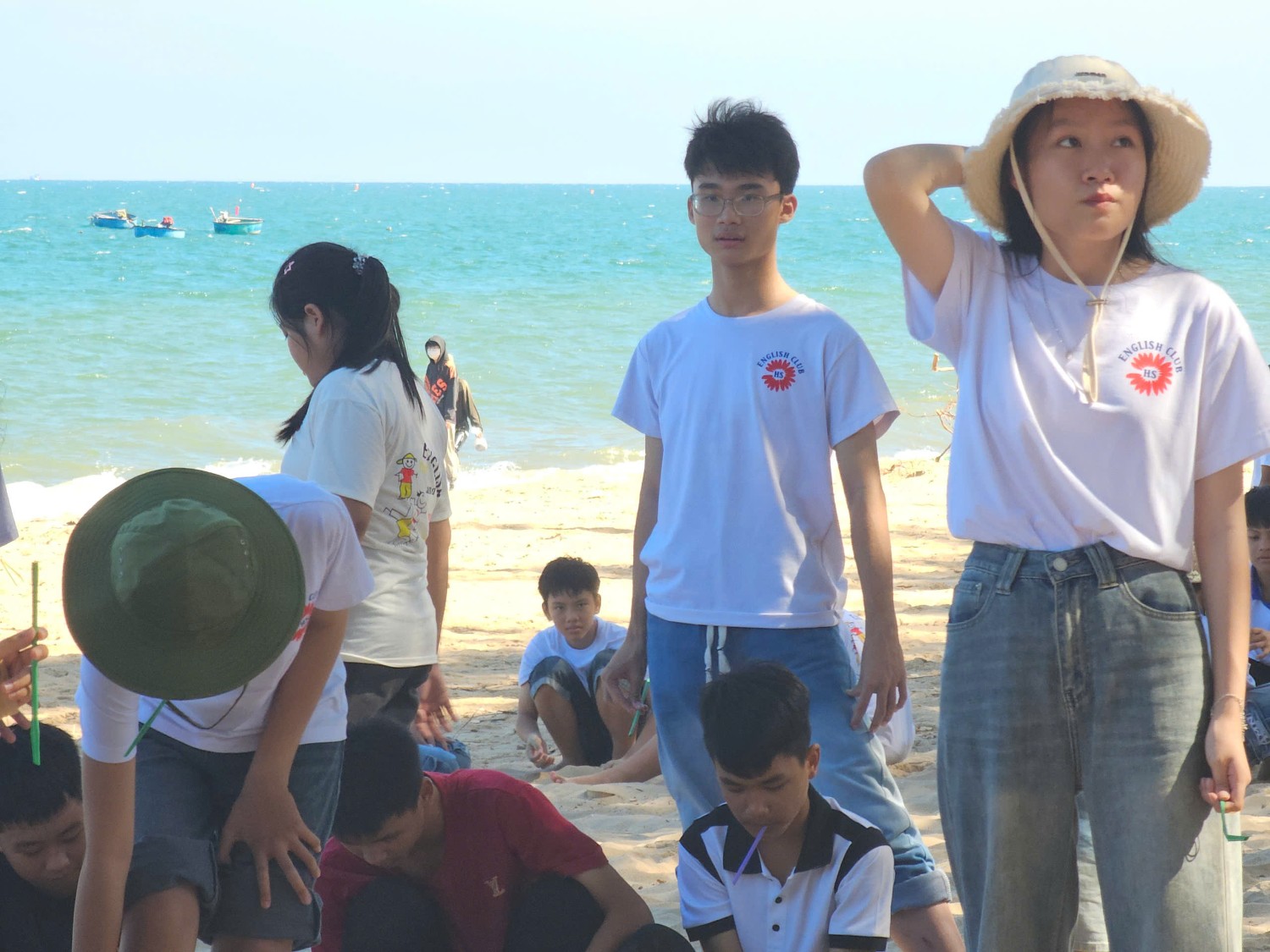 Sinh hoạt dã ngoại CLB Tiếng Anh 2024 - 2025