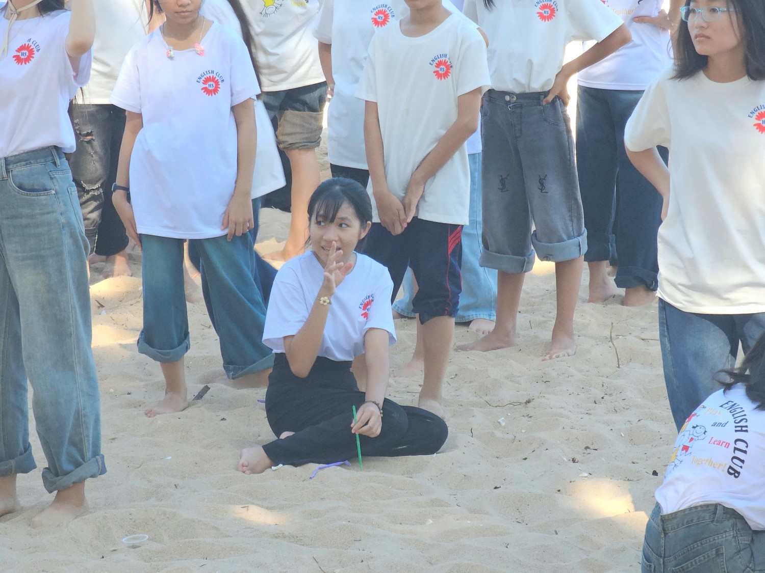 Sinh hoạt dã ngoại CLB Tiếng Anh 2024 - 2025