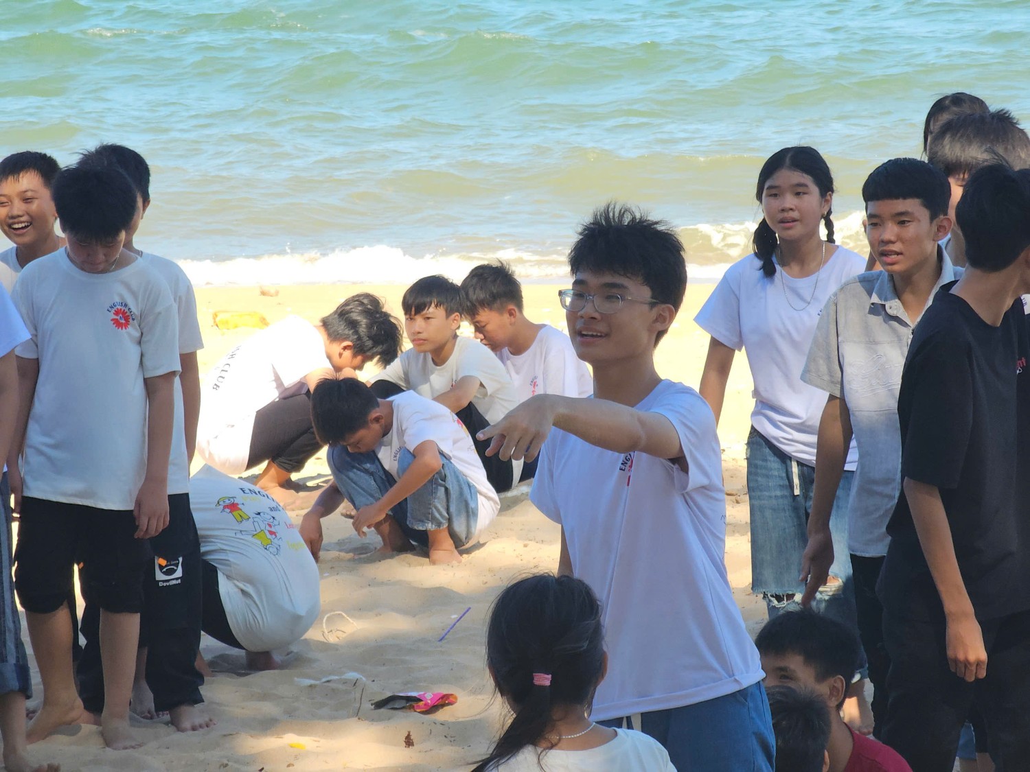 Sinh hoạt dã ngoại CLB Tiếng Anh 2024 - 2025