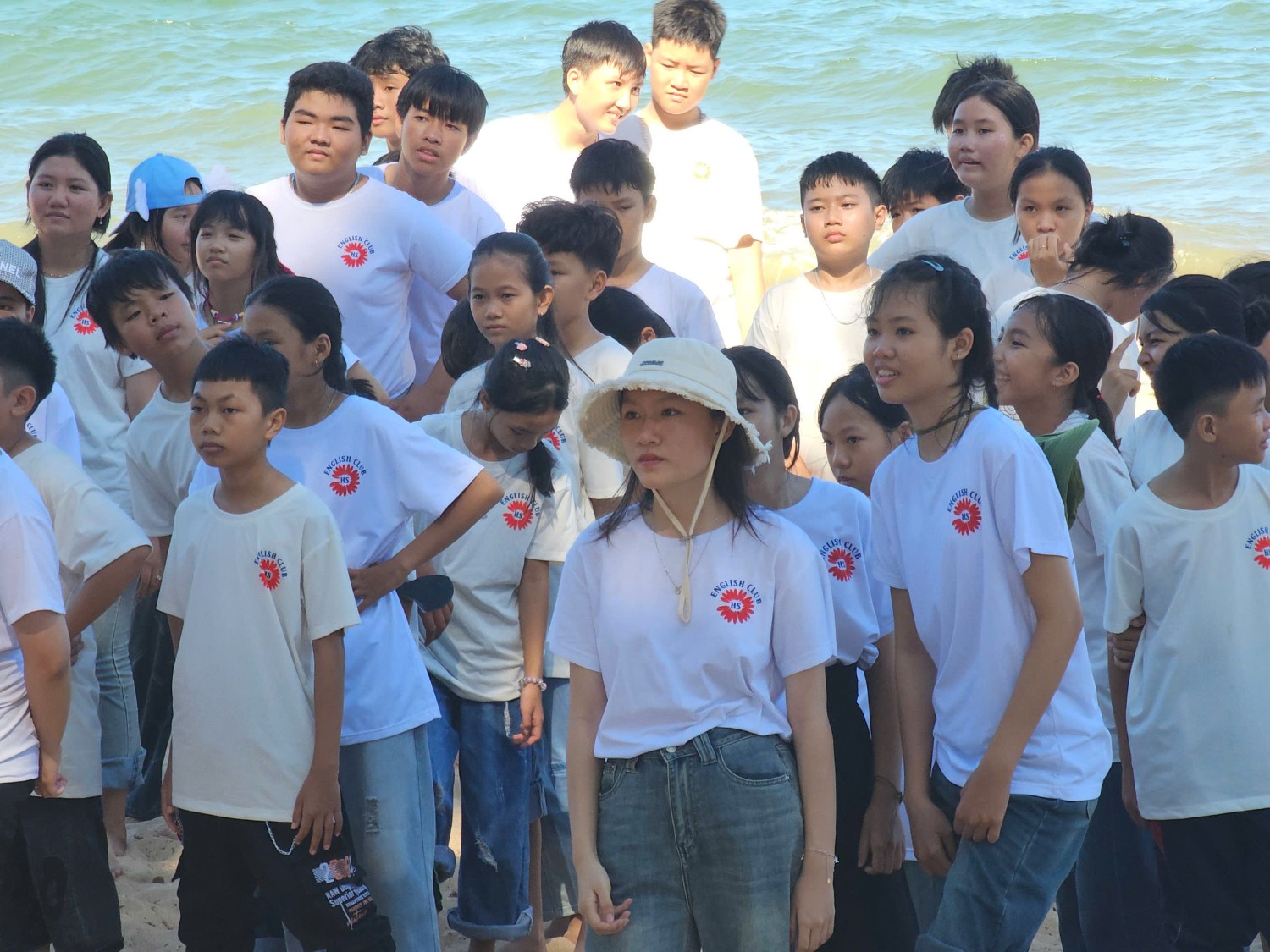 Sinh hoạt dã ngoại CLB Tiếng Anh 2024 - 2025