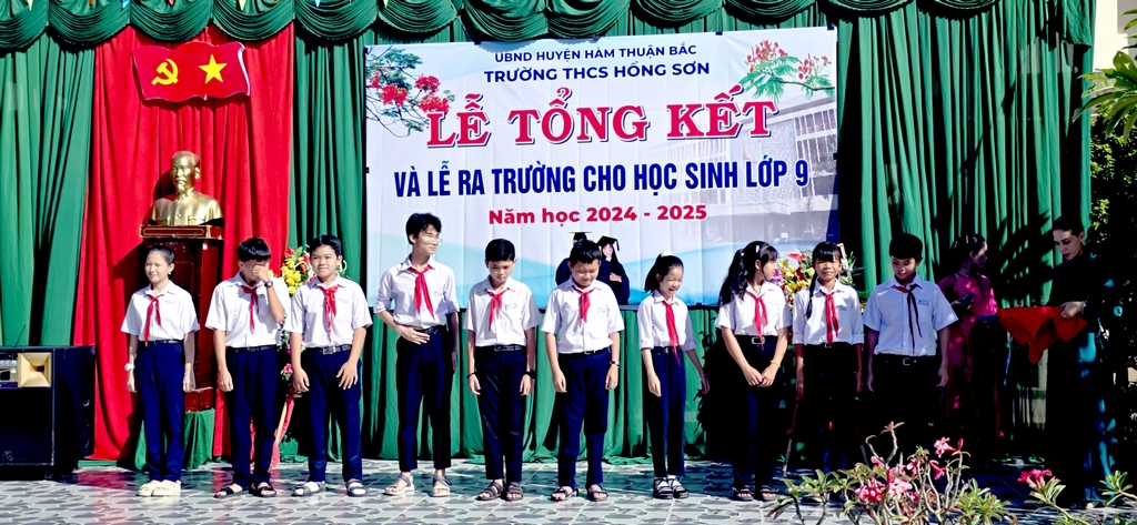Tong-ket-nam-hoc-2024-2025-94.jpg