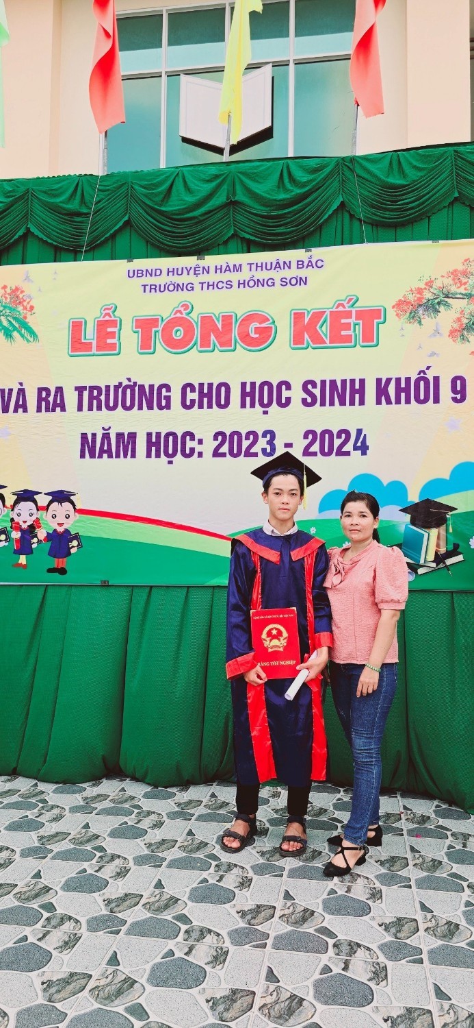 Lễ ra trường của HS Lớp 9, Năm học: 2023 - 2024