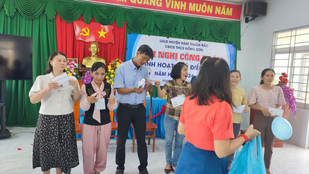 Sinh hoạt chủ điểm 20/10/2024