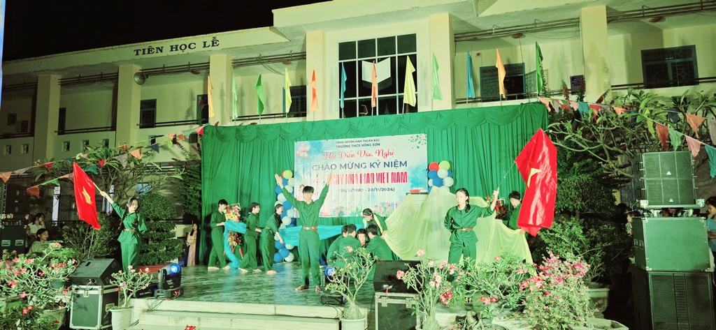 Văn nghệ 20/11/2024