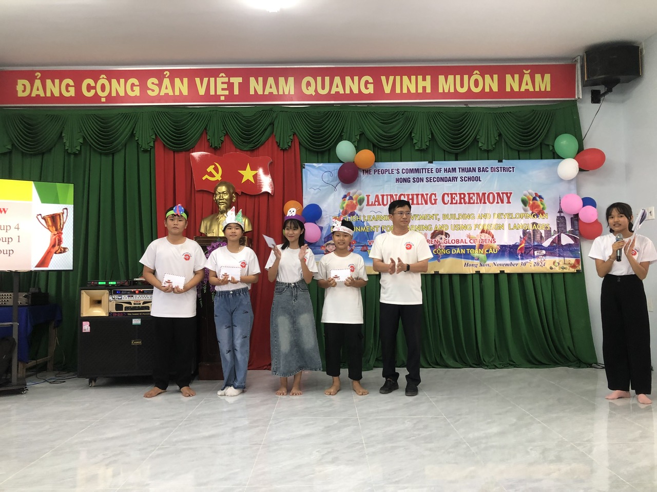 Hình ảnh sinh hoạt CLB Tiếng Anh, 2024-2025