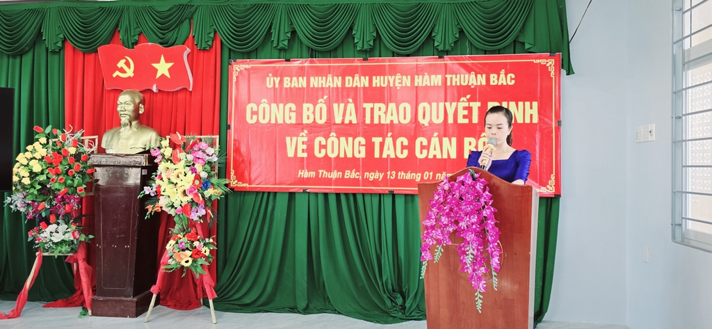 Lễ Công bố QĐ về công tác cán bộ, năm học: 2024 - 2025