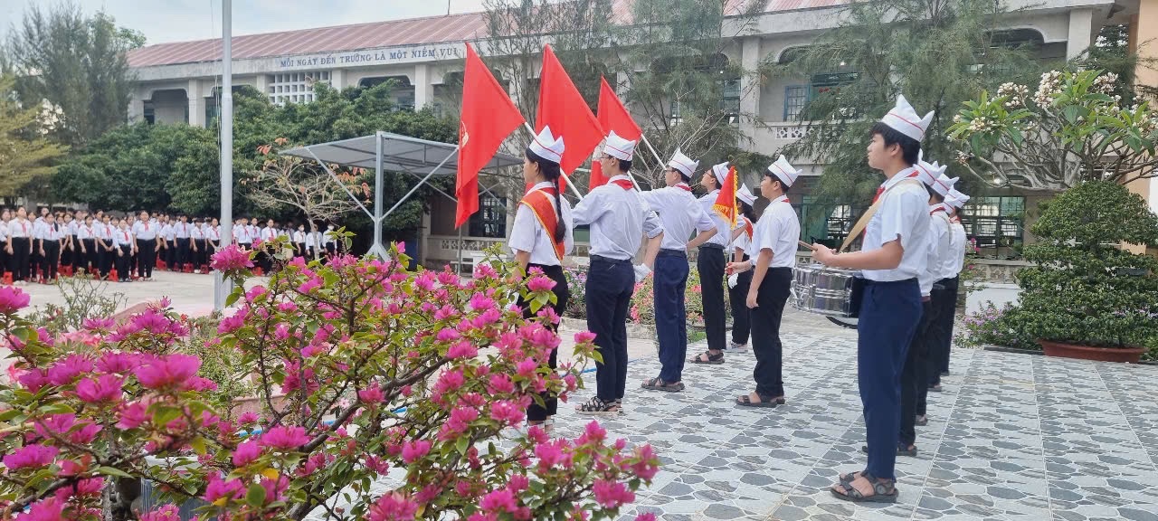 Tuyên truyền 95 năm ngày thành lập ĐCS Việt Nam (03/02/1930-03/02/2025)