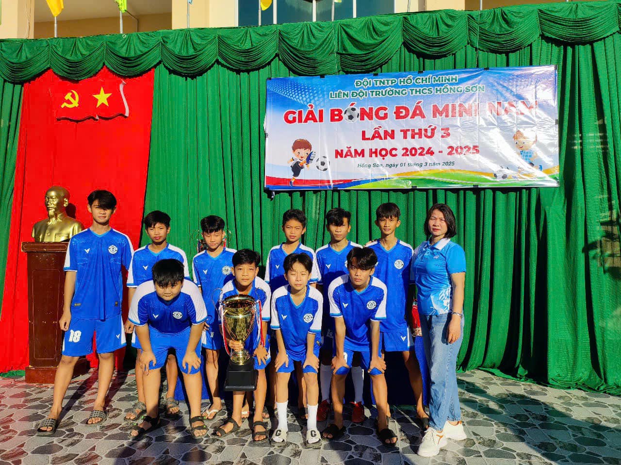 Giải bóng đá mini năm học 2024 - 2025