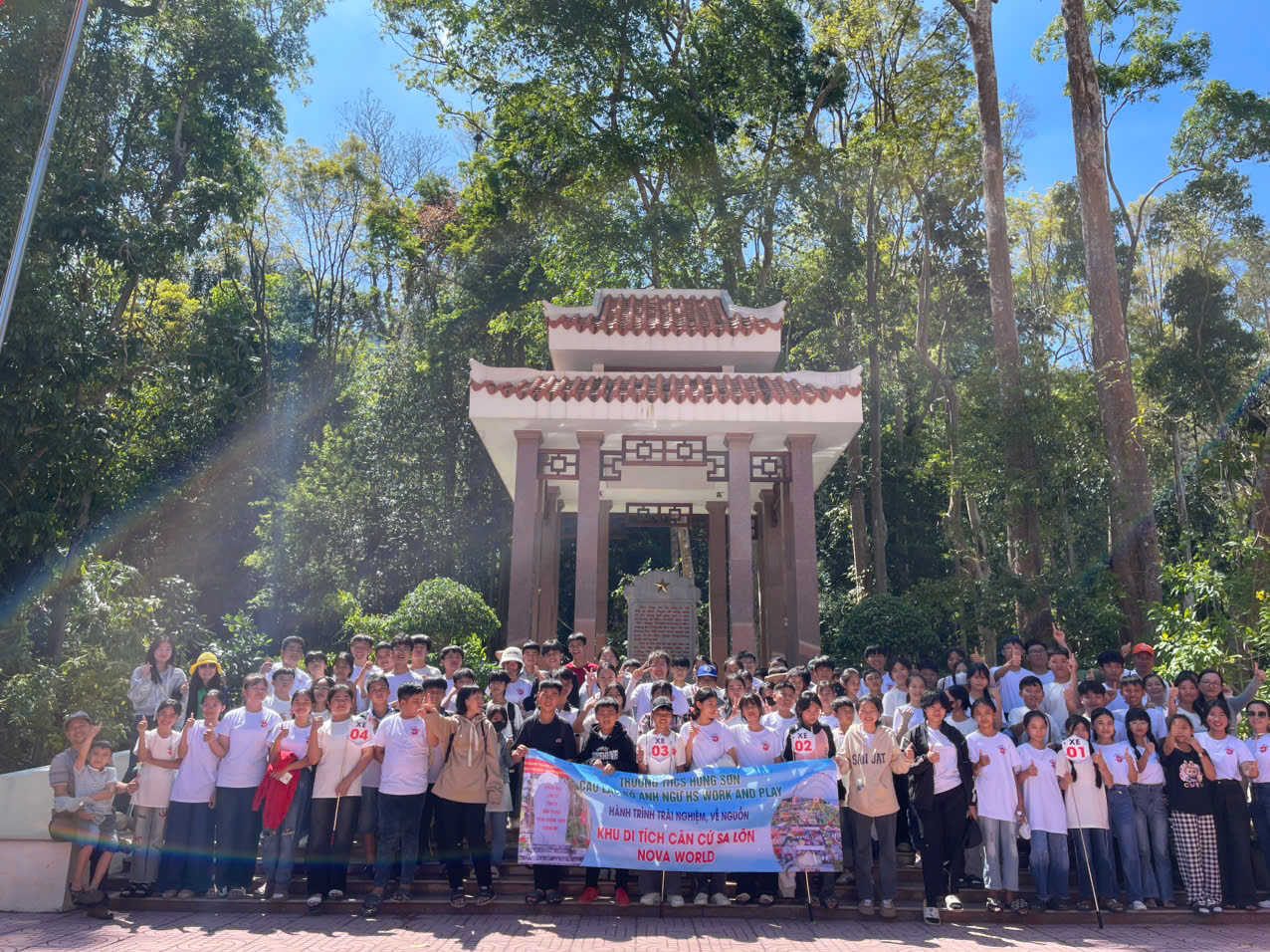 Hành trình về nguồn năm học 2024 - 2025