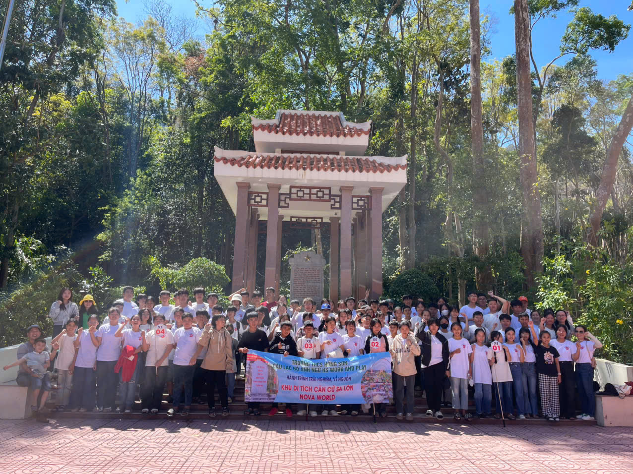 Hành trình về nguồn năm học 2024 - 2025