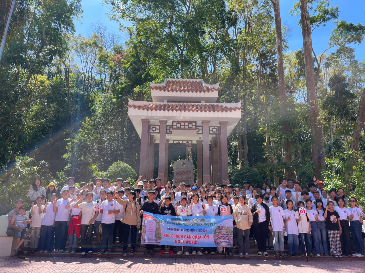 Hành trình về nguồn năm học 2024 - 2025