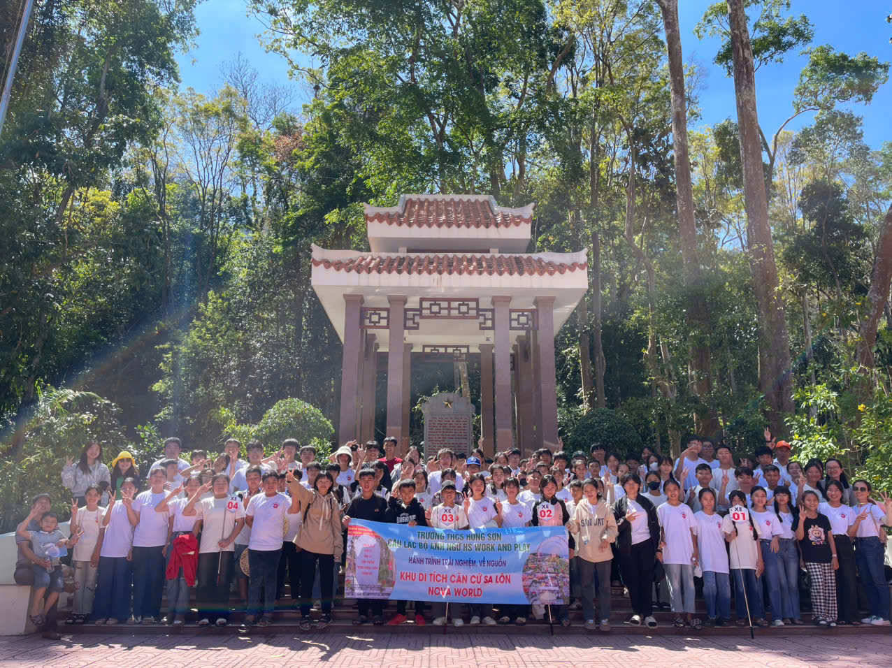 Hành trình về nguồn năm học 2024 - 2025