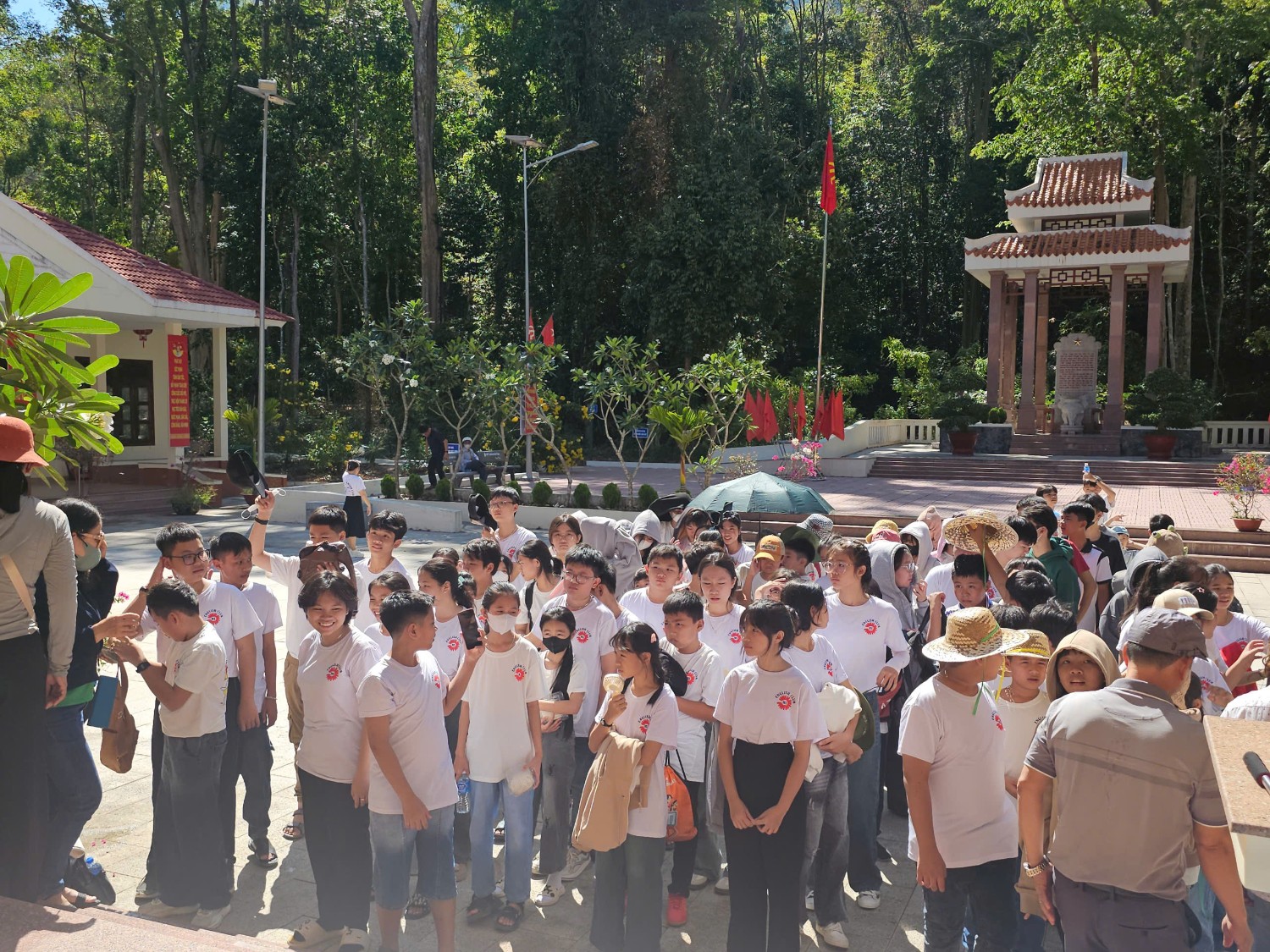 Hành trình về nguồn năm học 2024 - 2025