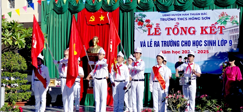 Tong-ket-nam-hoc-2024-2025-59.jpg