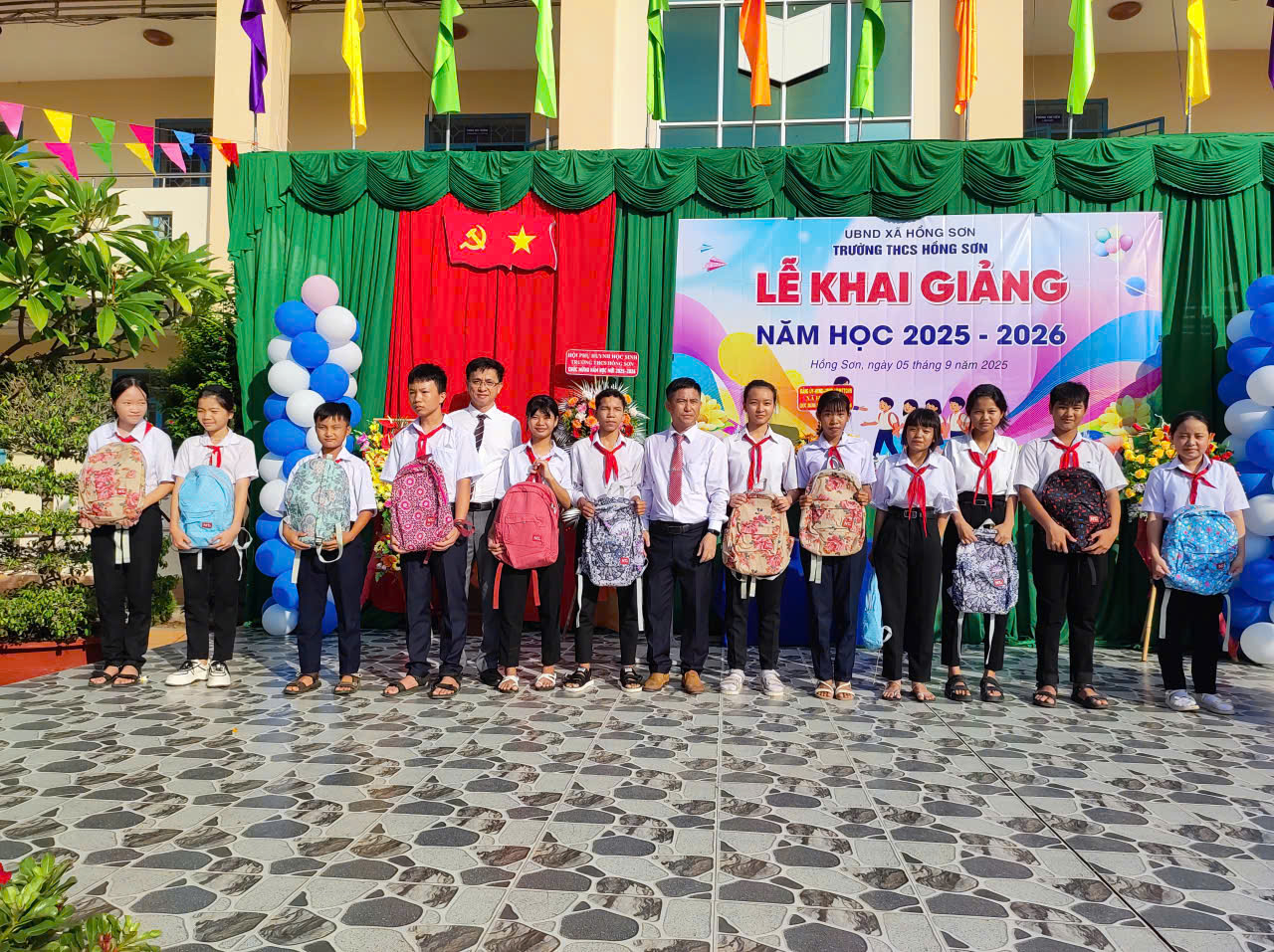 Khai-giang-25-26-42.jpg